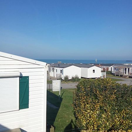Magnifique Mobil Home Avec Clim Face Mer Le Portel Bagian luar foto
