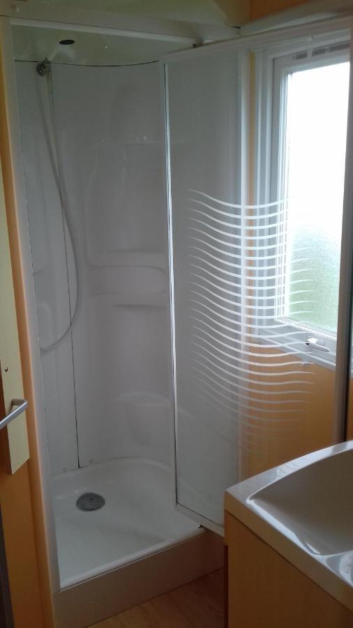 Magnifique Mobil Home Avec Clim Face Mer Le Portel Bagian luar foto